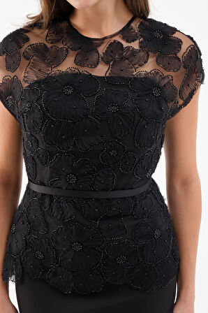 Kadın Siyah Dantelli Midi Abiye Elbise