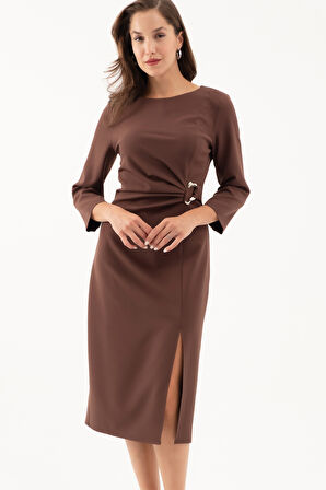 Kadın Kahverengi Bisiklet Yaka Aksesuar Detay Midi Davet Elbisesi
