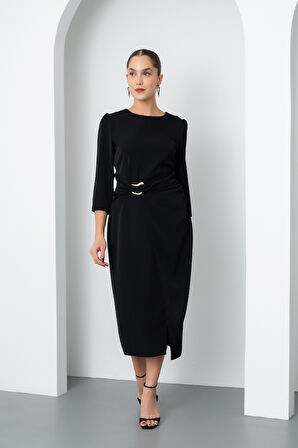 Kadın Siyah Bisiklet Yaka Aksesuar Detay Midi Davet Elbisesi