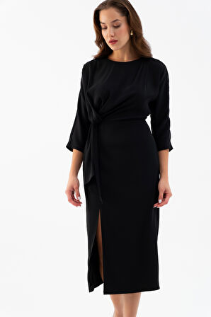 Kadın Siyah Yırtmaçlı Midi Saten Davet Elbisesi