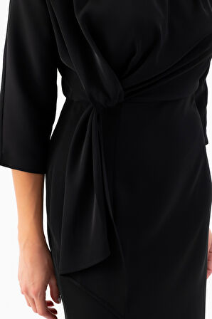 Kadın Siyah Yırtmaçlı Midi Saten Davet Elbisesi