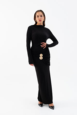 Kadın Siyah Uzun Kol Aksesuar Drapeli Maxi Elbise