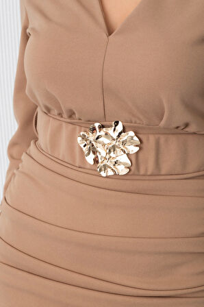 Kadın Bej Kemerli Büzgü Detay Uzun Elbise