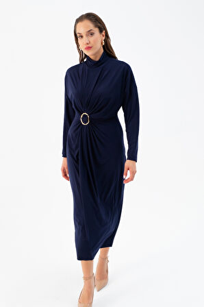 Kadın Lacivert Büzgülü Aksesuar Detaylı Midi Elbise