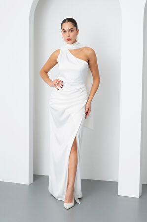 Kadın Beyaz Fular Yaka Yırtmaçlı Uzun Saten Abiye Elbise