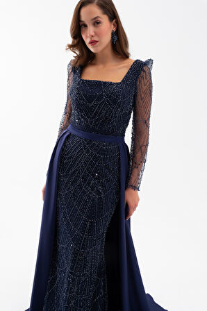 Kadın Lacivert Uzun Kol Taşlı Saten Kuyruk Aksesuarlı Abiye