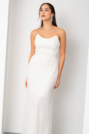 Kadın Beyaz Straplez Boncuklu Uzun Balık Abiye Elbise