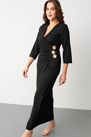 Kadın Siyah Kruvaze Yaka Aksesuar Detay Midi Elbise