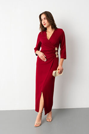 Kadın Bordo Kruvaze Yaka Aksesuar Detay Midi Elbise