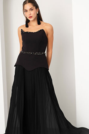 Kadın Siyah Straplez Yaka Taşlı Piliseli Uzun Abiye Elbise