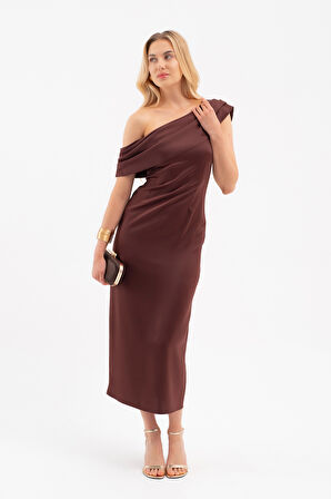 Kadın Kahverengi Degaje Yaka Saten Elbise