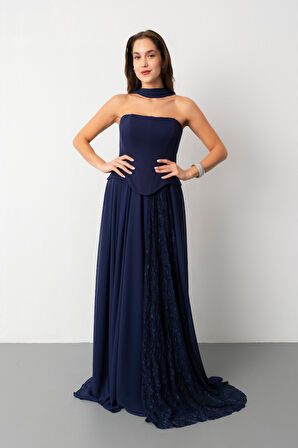 Kadın Lacivert Straplez Yaka Piliseli Dantel Detay Uzun Abiye Elbise
