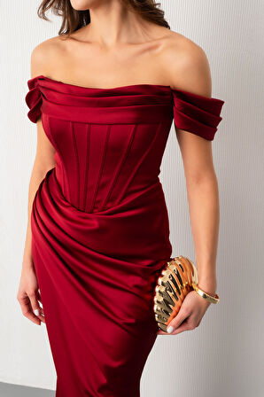 Kadın Bordo Kayık Yaka Yırtmaçlı Uzun Abiye Elbise