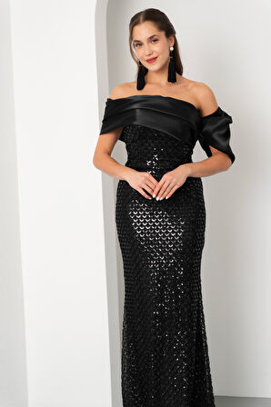 Kadın Siyah Yaka Detay Boncuklu Uzun Abiye Elbise