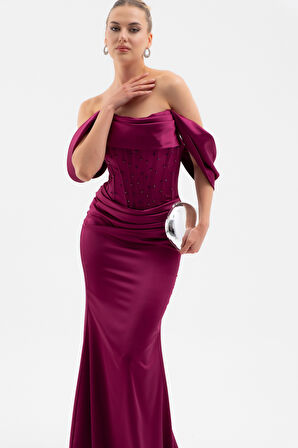 Kadın Mürdüm Kayık Yaka Boncuklu Uzun Saten Abiye Elbise