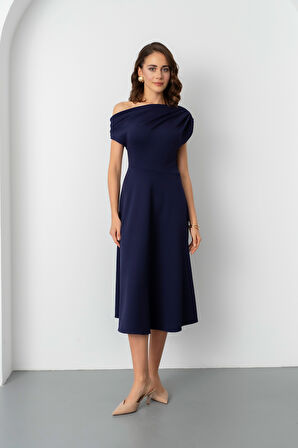 Kadın Lacivert Düşük Omuzlu Midi Boy Elbise