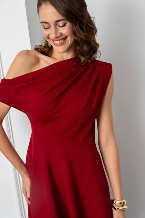 Kadın Bordo Düşük Omuzlu Midi Boy Elbise
