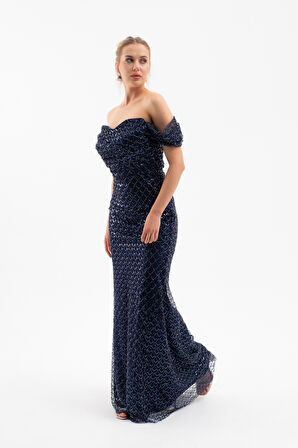 Kadın Lacivert Madonna Yaka Boncuklu Uzun Abiye Elbise