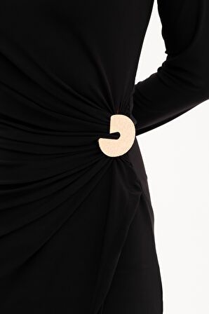 Kadın Siyah Aksesuar Detay Midi Elbise