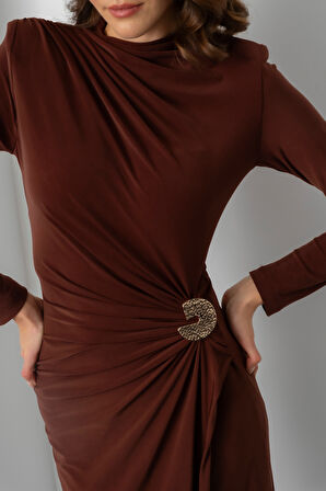 Kadın Kahverengi Aksesuar Detay Midi Elbise