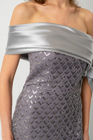 Kadın Gri Yaka Detay Boncuklu Uzun Abiye Elbise