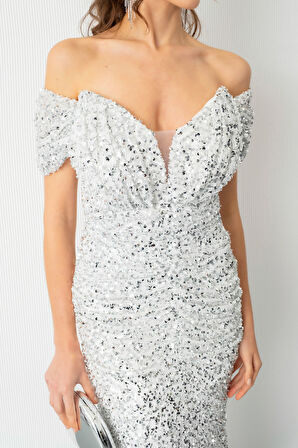 Kadın Gümüş Kayık Yaka Kısa Kol Payetli Uzun Abiye Elbise