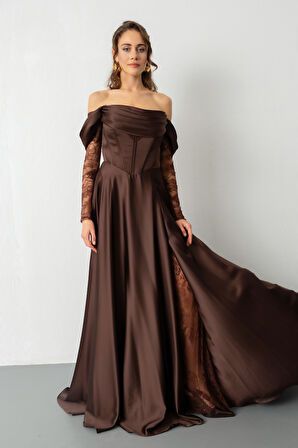 Kadın Kahverengi Dantel Detaylı Uzun Saten Abiye Elbise