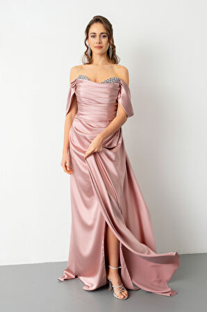 Kadın Pudra Kayık Yaka Yırtmaçlı Uzun Saten Abiye Elbise