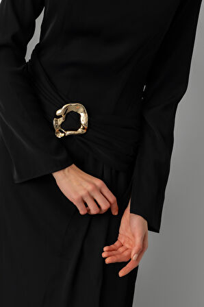 Kadın Siyah Aksesuar Detay Uzun Elbise