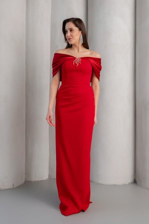 Kadın Bordo Dar Kalıp Aksesuar Detay Uzun Söz Nişan Nikah Abiye Elbise
