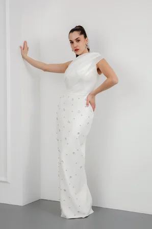Kadın Beyaz Dar Kalıp Tek Omuz Taşlı Söz Nişan Nikah Abiye Elbise