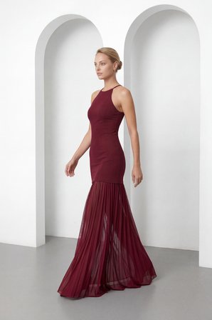 Kadın Bordo Halter Yaka Uzun Mezuniyet Elbisesi