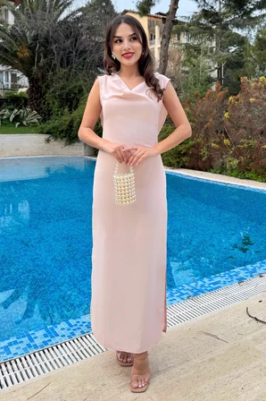 Kadın Pudra Degaje Yaka Aksesuar Detay Midi Davet Elbisesi