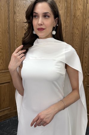 Kadın Beyaz Kuşaklı Saten Söz Nişan Nikah Abiye Elbise