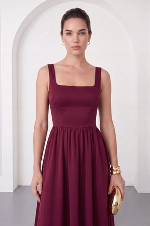 Kadın Bordo Kare Yaka Fiyonk Detay Maxi Davet Elbisesi