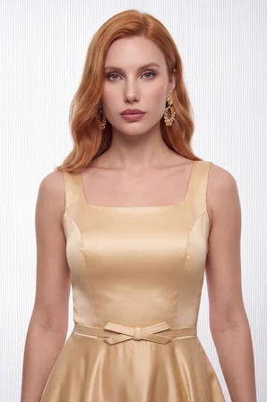 Kadın Gold Kare Yaka Kemerli Midi Söz Nişan Elbisesi