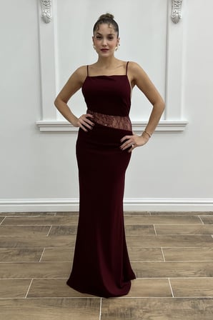 Kadın Bordo Dantel Detay Yırtmaçlı Uzun Davet Elbisesi