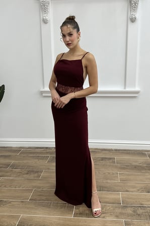Kadın Bordo Dantel Detay Yırtmaçlı Uzun Davet Elbisesi