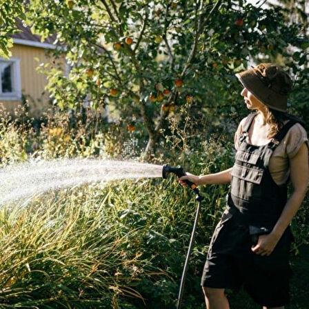 Fiskars 1070836 Solid Fonksiyonlu Sert Püskürtme Tabancası