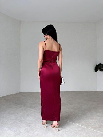 Yırtmaç Detaylı İp Askılı Göğüs Drapeli Bordo Midi Boy Elbise