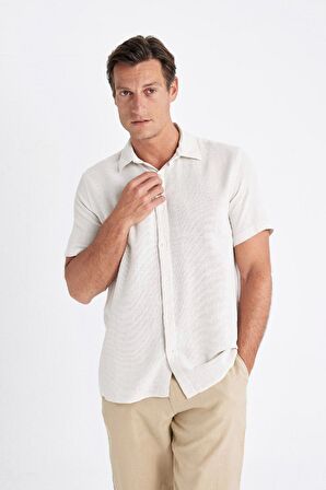 DeFacto Regular Fit Yazlık Polo Yaka Pamuklu Basic Düz Kısa Kollu Gömlek D2924AX24SMER22