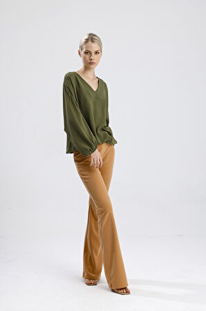 Yakası Pervazlı Etek Ucu Lastikli Jesika Bluz | Blz34815 Yesıl