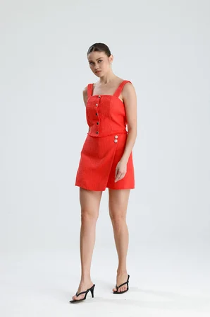 Şanel Dokulu Düğmeli Askılı Crop Bluz | BUST35122 Mercan