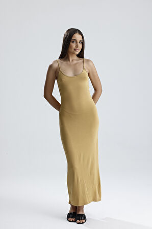 Yırtmaçlı Askılı Likralı Viskon Elbise | ELB35782 Safran