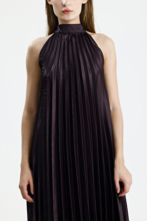 Yüksek Yaka Pile Detaylı Saten  Maxi Elbise | Elb34513 Murdum