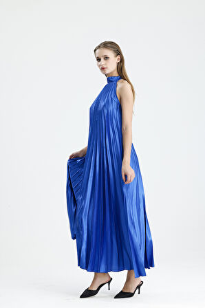 Yüksek Yaka Pile Detaylı Saten  Maxi Elbise | Elb34513 Saks