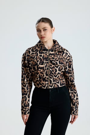 İÇİ ASTARLI  METAL FERMUARLI LEOPAR KISA MONT |  MNT36707 Leopar Desenli