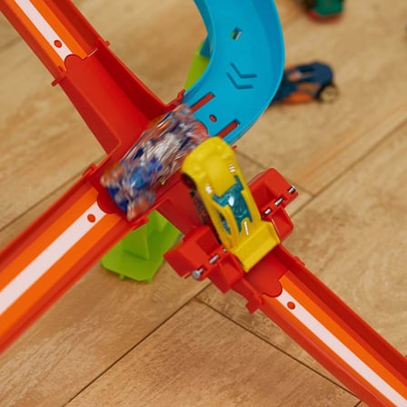 Mattel Oyuncak Hot Wheels Neon Yarışlar Çoklu Yarış Heyecanı Pist Seti HPC07