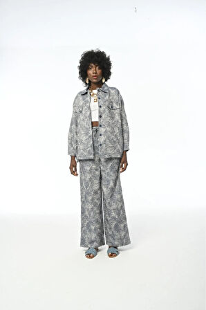 KADIN ÇİFT CEPLİ DESENLİ LACİVERT GÖMLEK