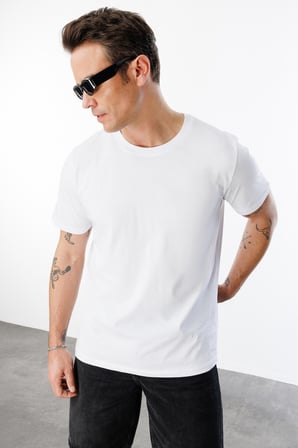 Erkek T-shirt %100 Pamuk Regular Fit Standart Kesim Bisiklet Yaka Basic Tişört BASIC-t-shirt1
